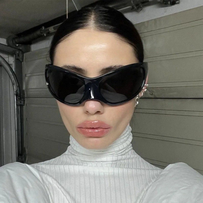 Vintage Fashion Enthusiasts - 新しい Y2K パンクサングラス女性男性高級ブランドデザイナートレンディなサングラスヴィンテージ特大スチームパンクメガネ UV Gafas デソル
