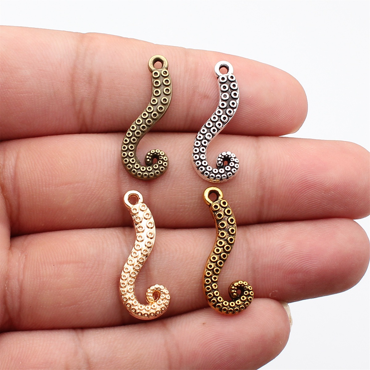 Vintage Fashion Stores - WYSIWYG 20個 26x10mm 4色 タコの足チャーム DIYジュエリー作成用