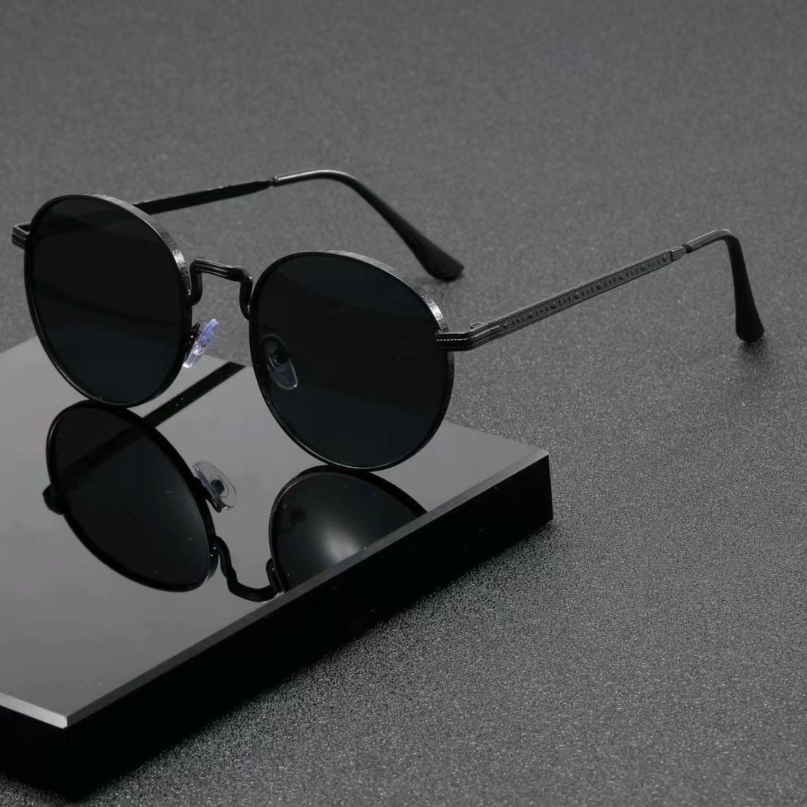 Vintage Fashion Enthusiasts - ファッションクラシックラウンドサングラス メンズ レディース ヴィンテージメタル アウトドア ドライビング