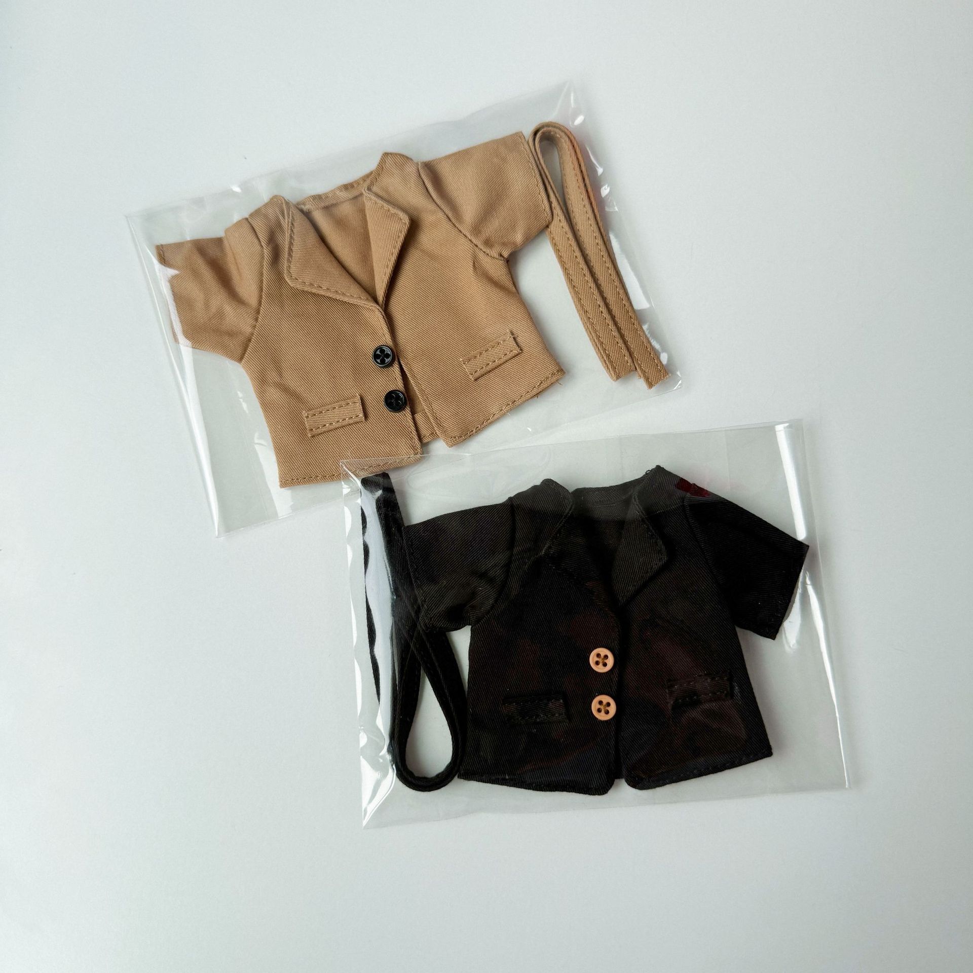 新しい Labubu ヴィンテージトレンチコート 17 セン - Vintage Fashion Stores のレビューと価格