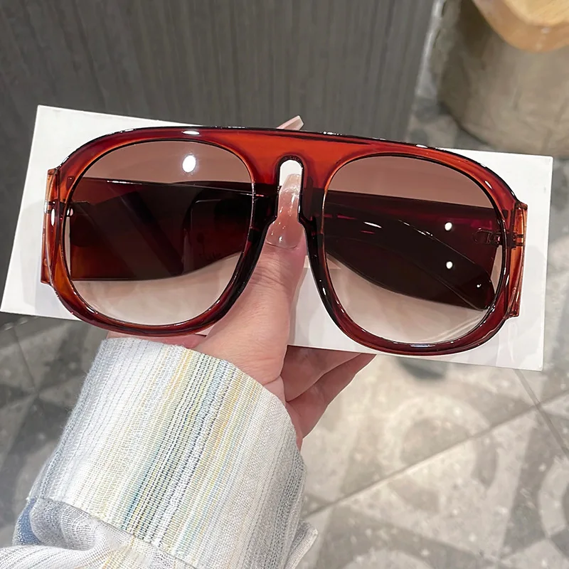 ヴィンテージ風の高級ブランド製サングラス。オーバーサイズのパ - Vintage Fashion Enthusiasts のレビューと価格