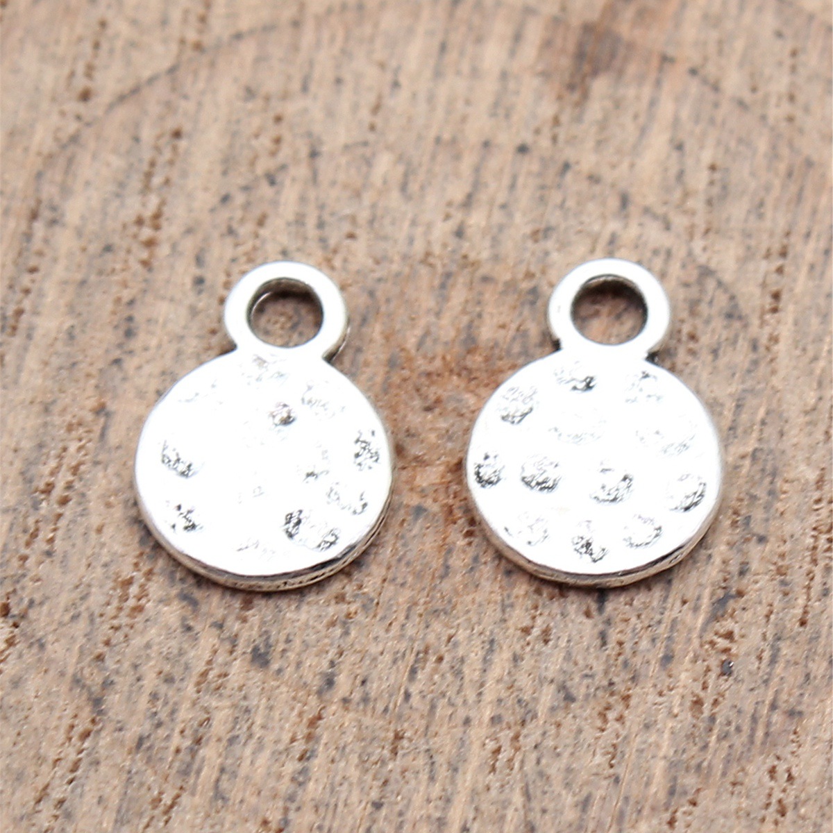 WYSIWYG 40個 11x8mm 3色 アンティークブロ - Vintage Fashion Stores のレビューと価格