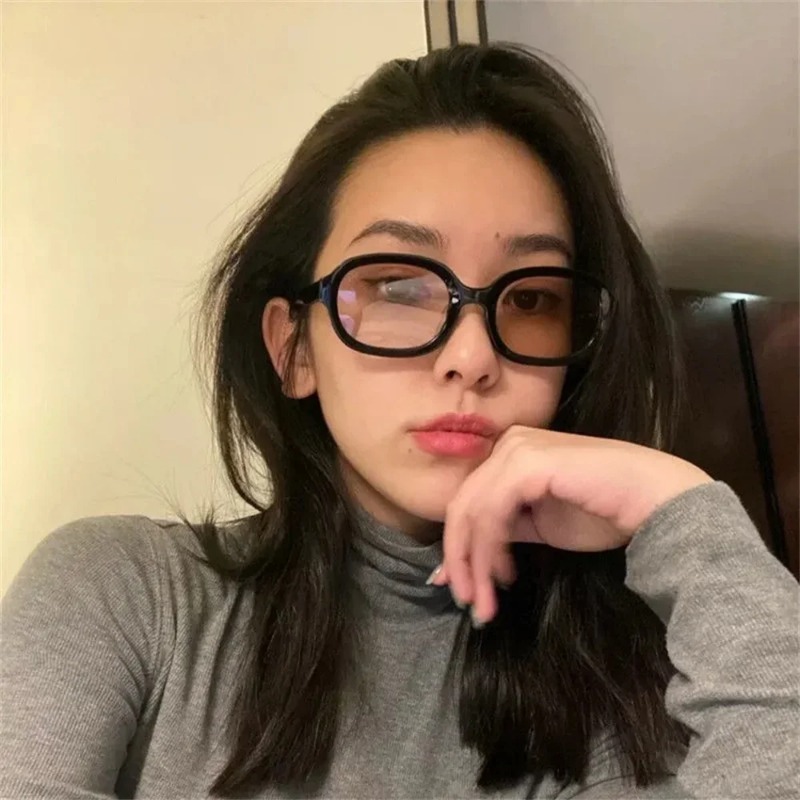 高品質なスクエア型サングラス。男女兼用。ヴィンテージファッシ - Vintage Fashion Enthusiasts のレビューと価格