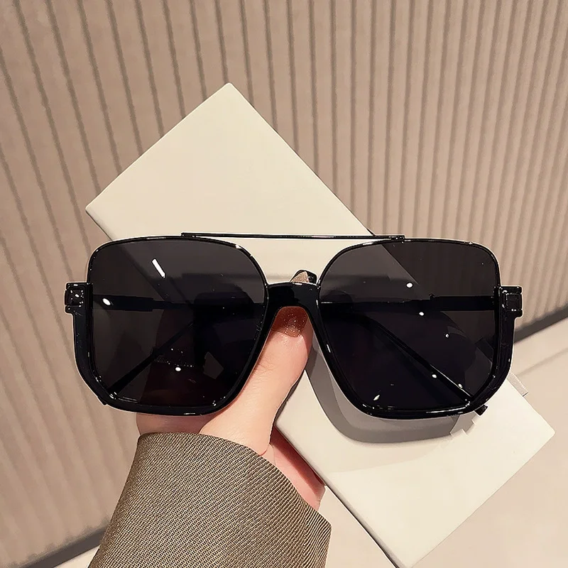 新作ヴィンテージ風オーバーサイズサングラス。男女兼用、スクエ - Vintage Outdoor Fashion のレビューと価格